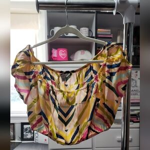 GUESS Off-The-Shoulder Women's Crop Top - Medium